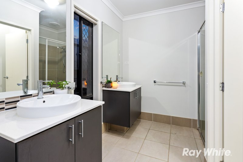 Photo - 13 Olivine Circuit, Yarrabilba QLD 4207 - Image 7