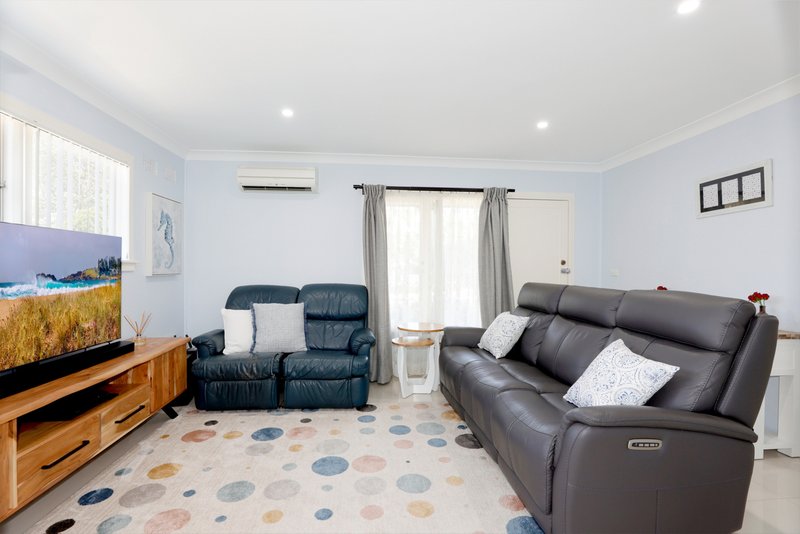 Photo - 13 Orana Avenue, Penrith NSW 2750 - Image 2