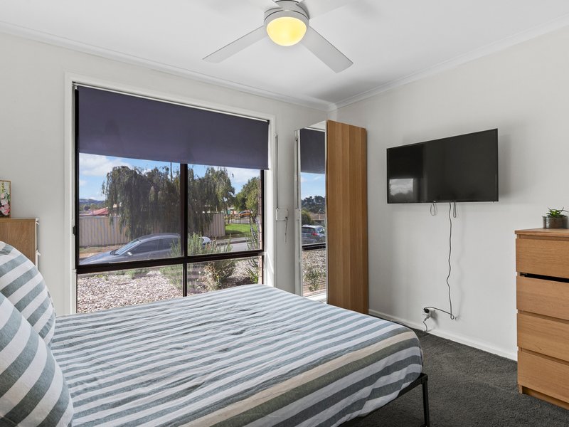 Photo - 13 Ormiston Road, Morphett Vale SA 5162 - Image 10