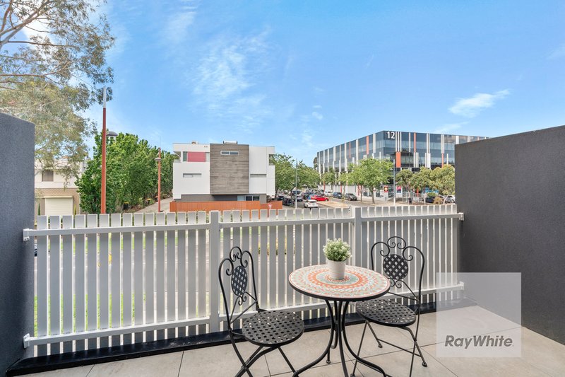 Photo - 13 Ormond Boulevard, Bundoora VIC 3083 - Image 4