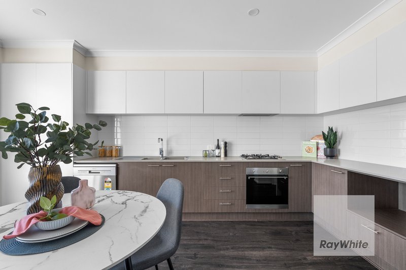 Photo - 13 Ormond Boulevard, Bundoora VIC 3083 - Image 5