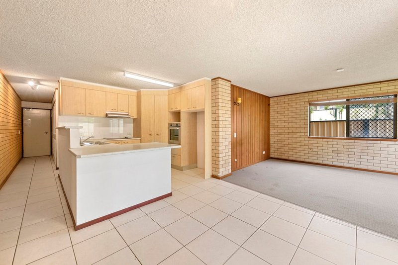 Photo - 1/3 Orvieto Terrace, Kings Beach QLD 4551 - Image 3