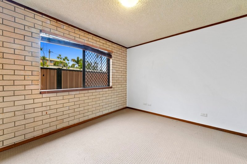 Photo - 1/3 Orvieto Terrace, Kings Beach QLD 4551 - Image 9