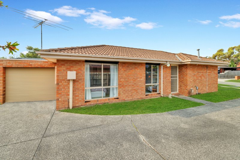 Photo - 1/3 Osborn Grove, Pakenham VIC 3810 - Image 1