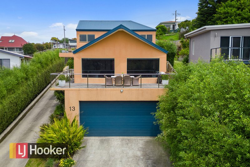 Photo - 13 Outlook Avenue, Lakes Entrance VIC 3909 - Image 2