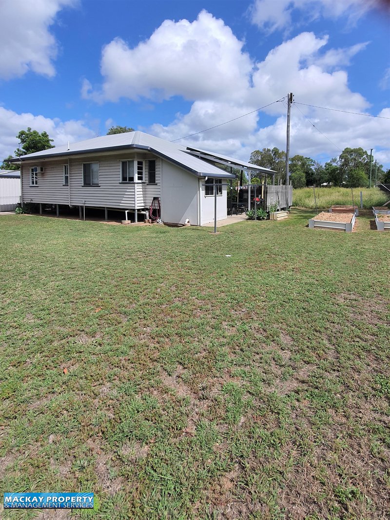 Photo - 13 Oxford Street, Nebo QLD 4742 - Image 17