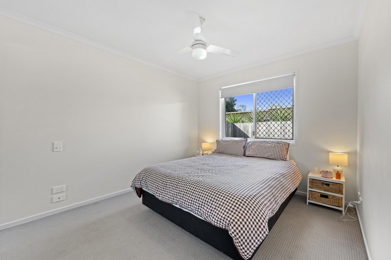 Photo - 13 Palmerston Crescent, Beerwah QLD 4519 - Image 6
