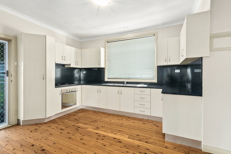 Photo - 13 Parker Street, Port Kembla NSW 2505 - Image 2