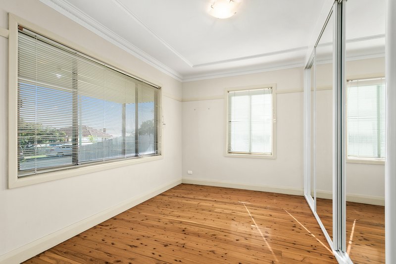 Photo - 13 Parker Street, Port Kembla NSW 2505 - Image 5