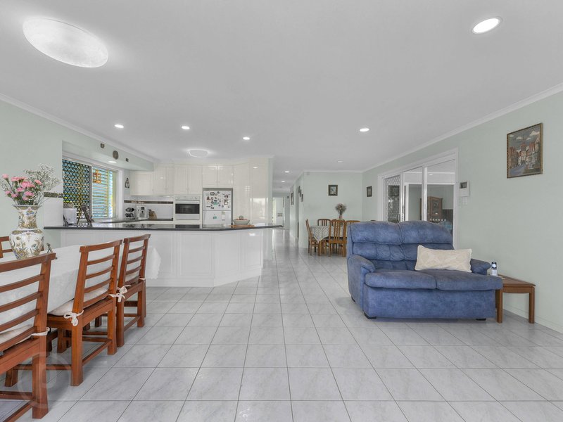 Photo - 13 Parklands Circuit, Boondall QLD 4034 - Image 2