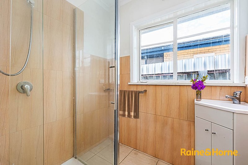 Photo - 13 Parkmore Road, Keysborough VIC 3173 - Image 7