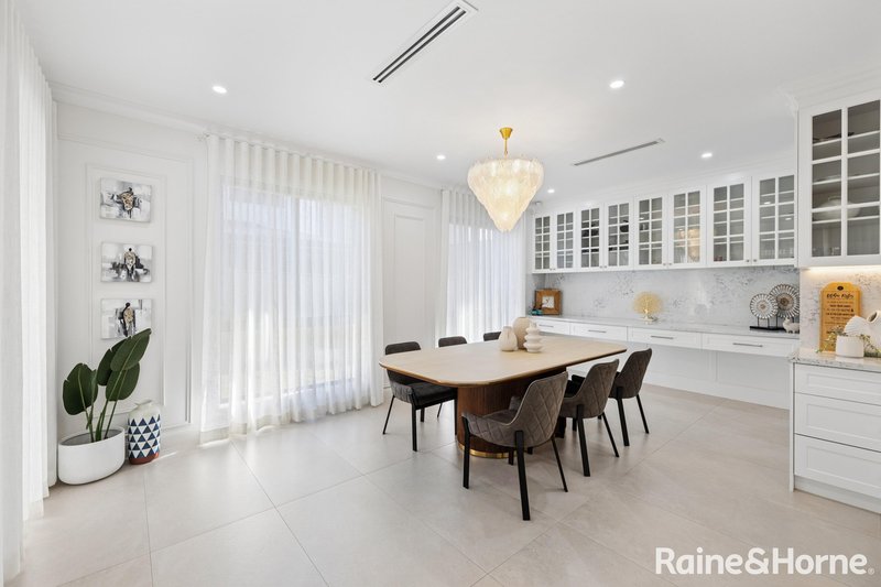 Photo - 13 Parkside Avenue (Rouse Hill Heights) , Box Hill NSW 2765 - Image 4