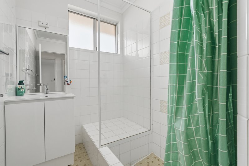 Photo - 13 Parkview Parade, Redcliffe WA 6104 - Image 11