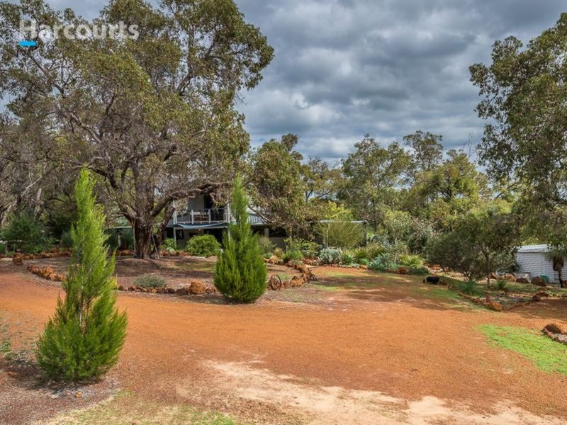 Photo - 13 Patens Drive, Lower Chittering WA 6084 - Image 2