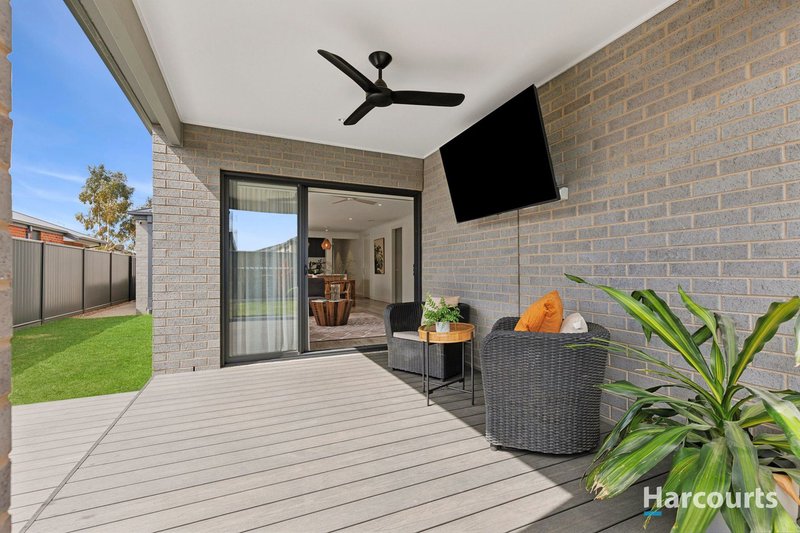 Photo - 13 Pathfield Street, Corio VIC 3214 - Image 13