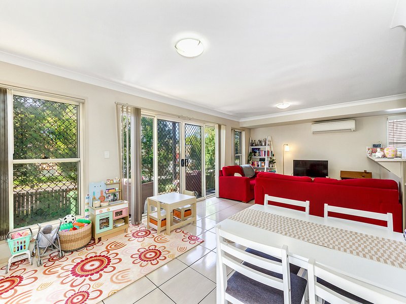 Photo - 1/3 Patterson Street, Petrie QLD 4502 - Image 4