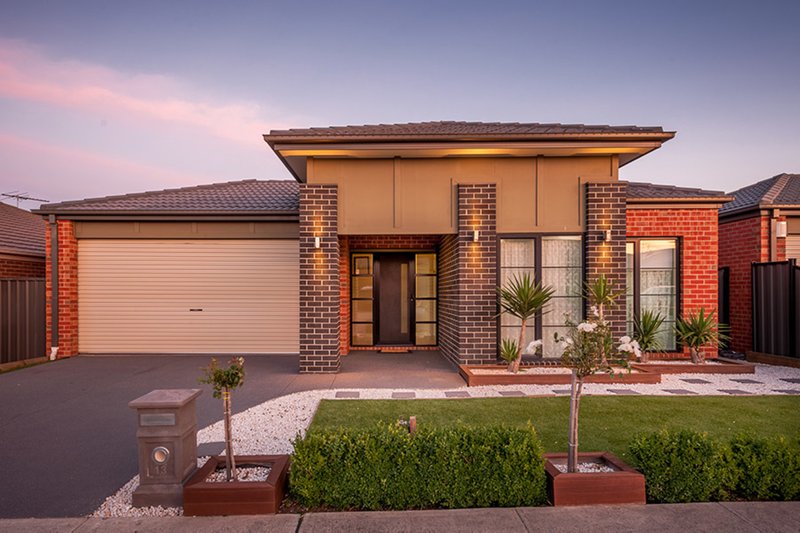 13 Pearl Drive, Craigieburn VIC 3064