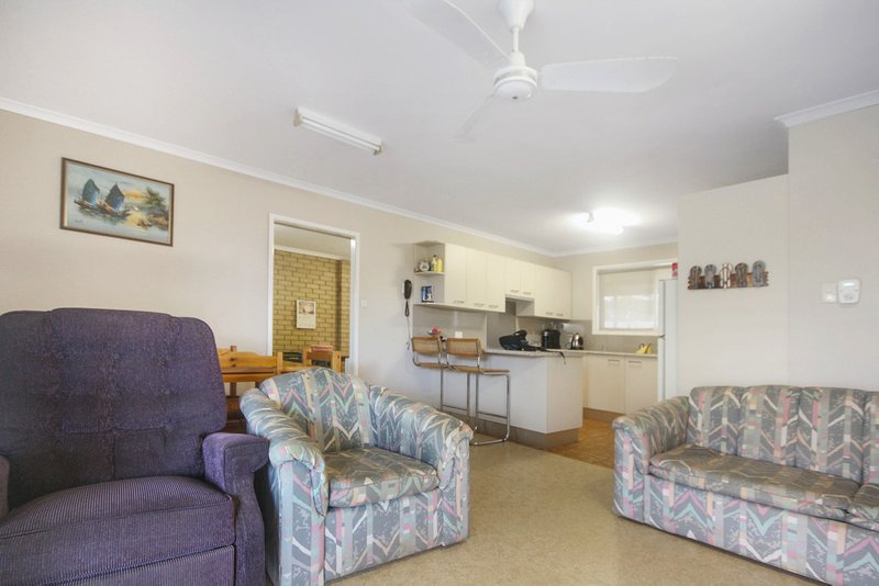 Photo - 13 Pelican Street, Bellara QLD 4507 - Image 6