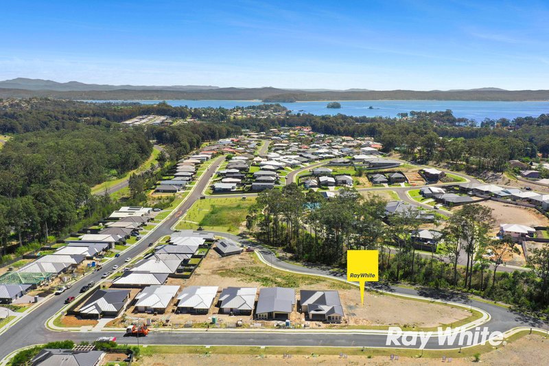 Photo - 13 Pelsart Avenue, Sunshine Bay NSW 2536 - Image 3