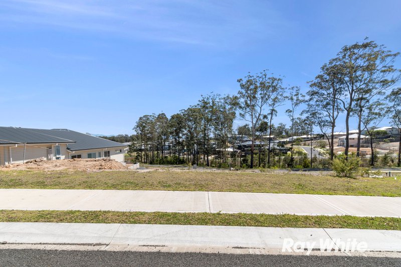 Photo - 13 Pelsart Avenue, Sunshine Bay NSW 2536 - Image 6