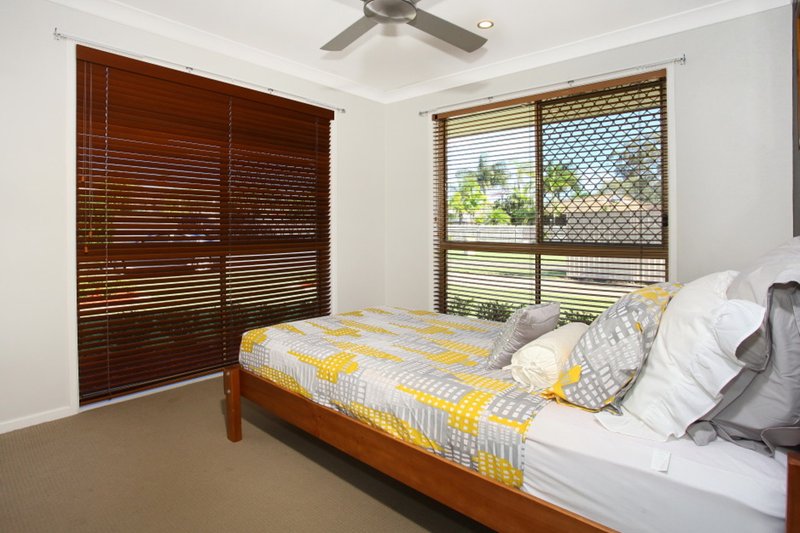 Photo - 1/3 Penny Place, Arundel QLD 4214 - Image 8