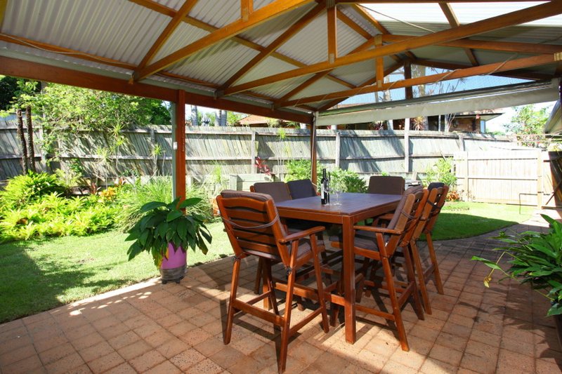 Photo - 1/3 Penny Place, Arundel QLD 4214 - Image 11