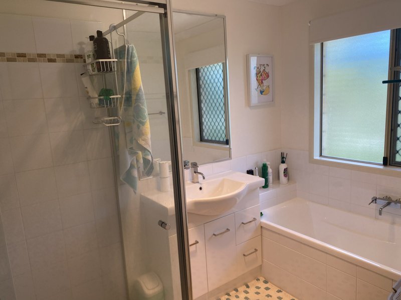 Photo - 13 Peppertree Place, Plainland QLD 4341 - Image 7