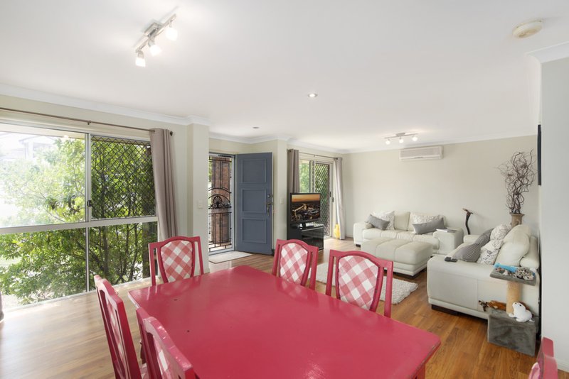 Photo - 13 Periwinkle Crescent, Tugun QLD 4224 - Image 3