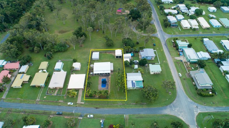 Photo - 13 Peters Avenue, Midge Point QLD 4799 - Image 26