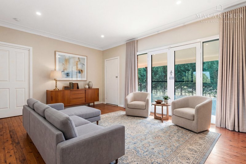 Photo - 13 Plumpton Road, Kooringal NSW 2650 - Image 2
