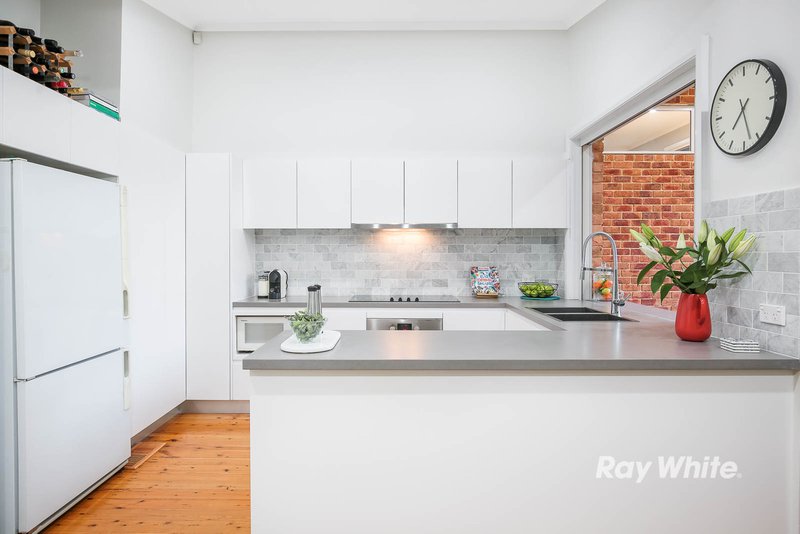 Photo - 13 Plymouth Crescent, Kings Langley NSW 2147 - Image 3