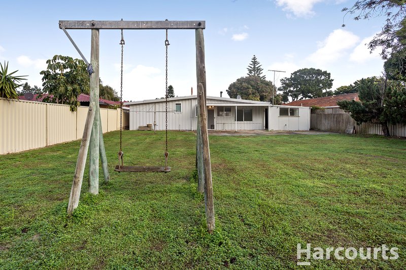 Photo - 13 Pollard Way, Warnbro WA 6169 - Image 12