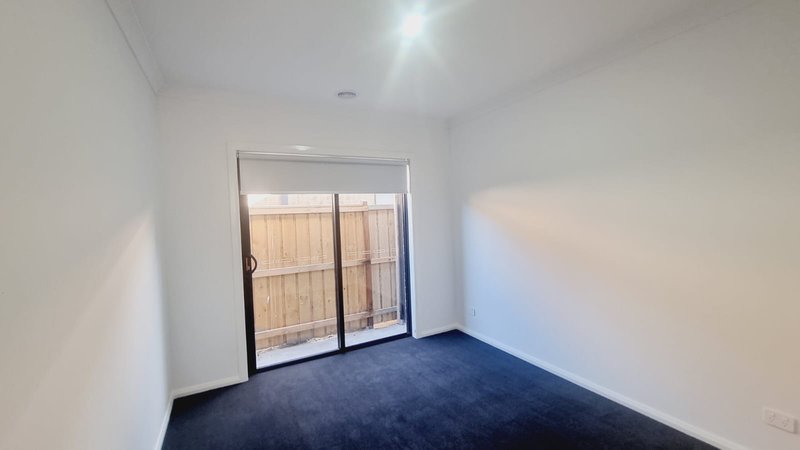 Photo - 13 Pollen Road, Tarneit VIC 3029 - Image 6