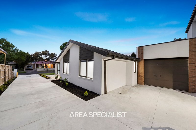 Photo - 1/3 Pollina Close, Hampton Park VIC 3976 - Image 14