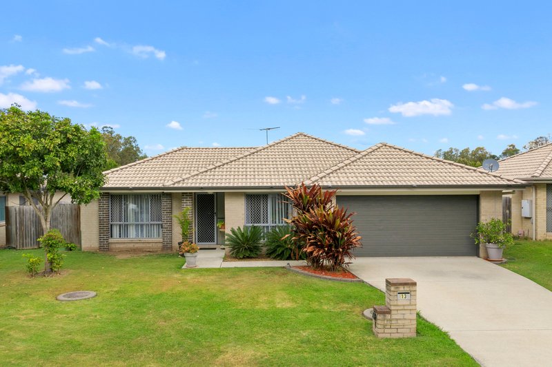 13 Polyanna Court, Loganlea QLD 4131