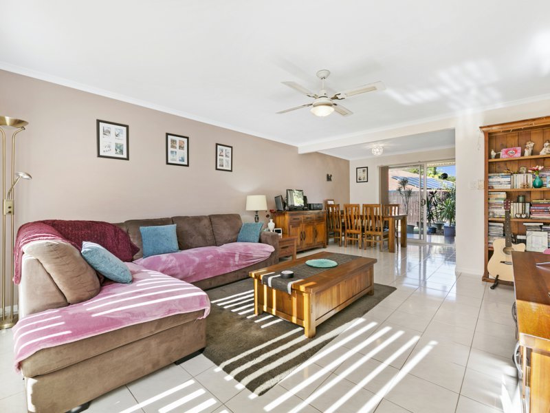 Photo - 1/3 Pontoon Place, Varsity Lakes QLD 4227 - Image 3