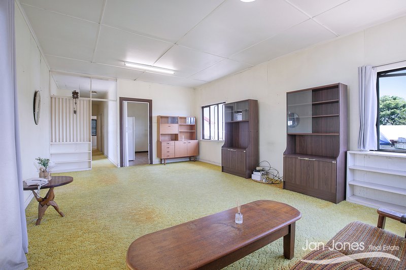 Photo - 13 Prince Street, Clontarf QLD 4019 - Image 6