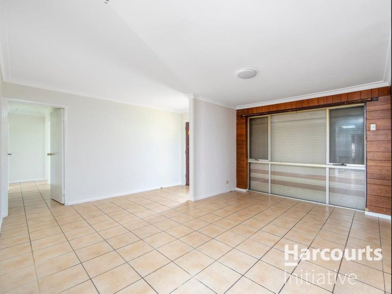 Photo - 13 Puglia Place, Koondoola WA 6064 - Image 3