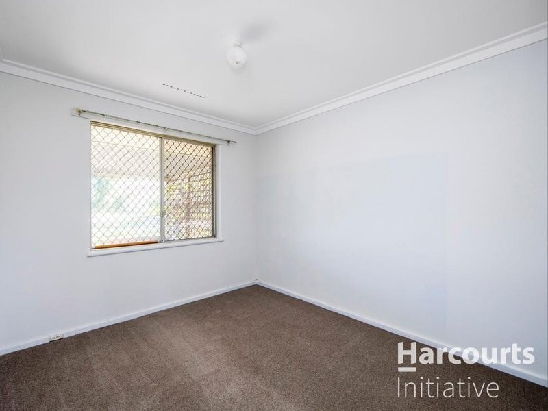 Photo - 13 Puglia Place, Koondoola WA 6064 - Image 9