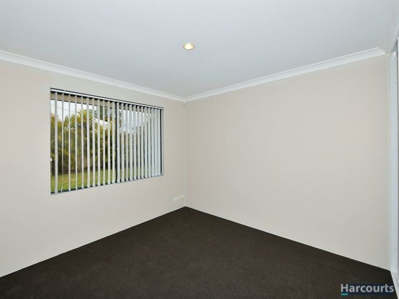 Photo - 13 Pytheas Approach, Dudley Park WA 6210 - Image 13