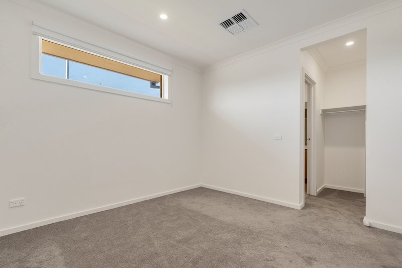 Photo - 13 Radiata Street, Beveridge VIC 3753 - Image 8