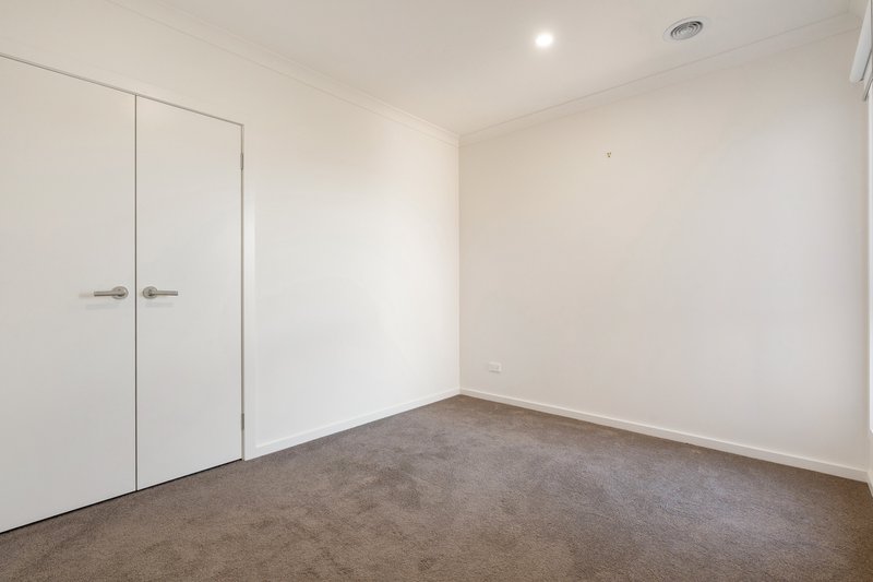 Photo - 13 Radiata Street, Beveridge VIC 3753 - Image 10