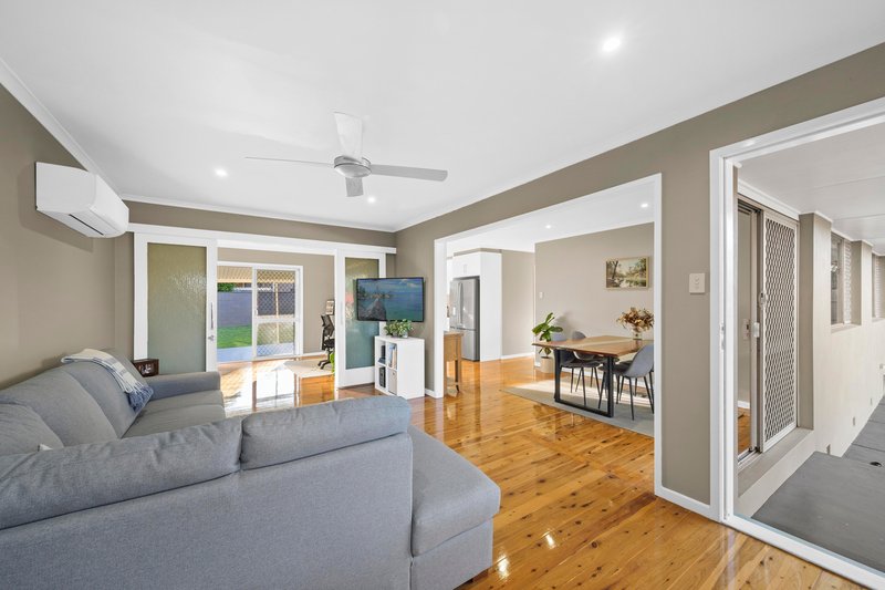 Photo - 13 Raelyn Street, Centenary Heights QLD 4350 - Image 4