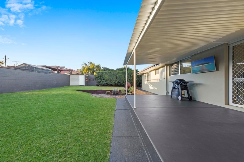 Photo - 13 Raelyn Street, Centenary Heights QLD 4350 - Image 9