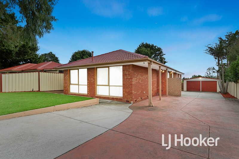 13 Ralph Crescent, Hampton Park VIC 3976