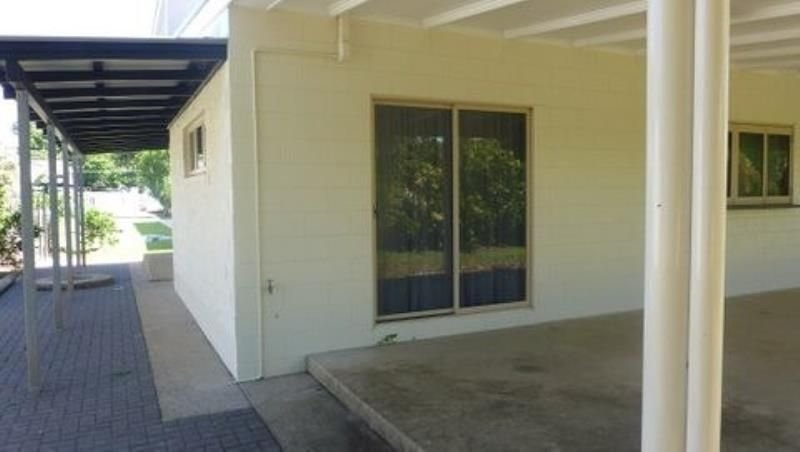 Photo - 13 Ranleigh St , Kurrimine Beach QLD 4871 - Image 14