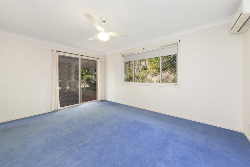 Photo - 13 Raphael Place, Mackenzie QLD 4156 - Image 8