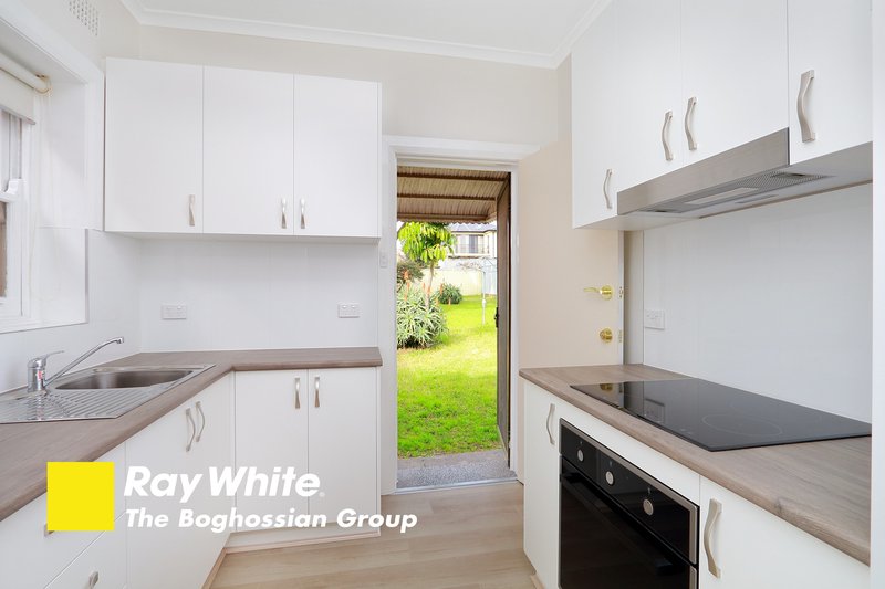 Photo - 13 Rawson Avenue, Bexley NSW 2207 - Image 3