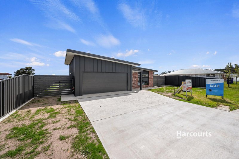 Photo - 13 Rawson Street, Ulverstone TAS 7315 - Image 2