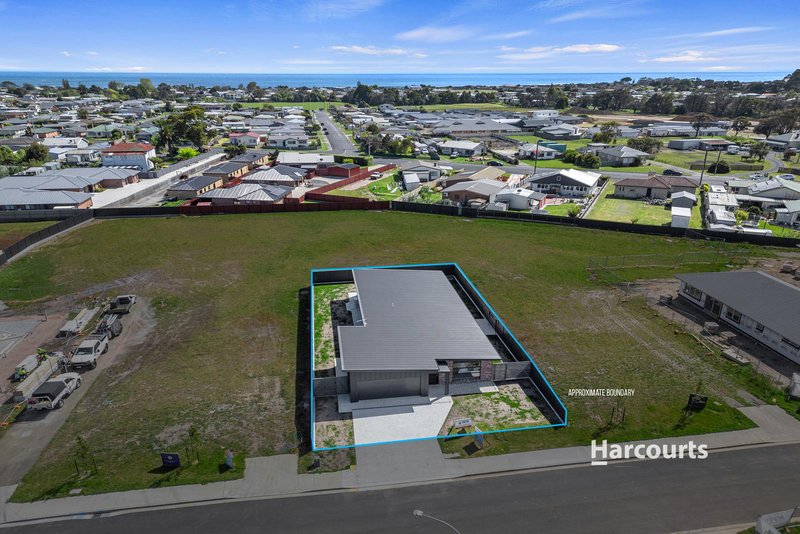 Photo - 13 Rawson Street, Ulverstone TAS 7315 - Image 4